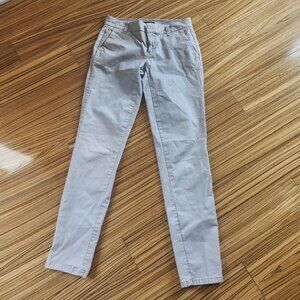 2/$20 [VGUC] TOMMY HILFIGER Hampton slim-fit chinos